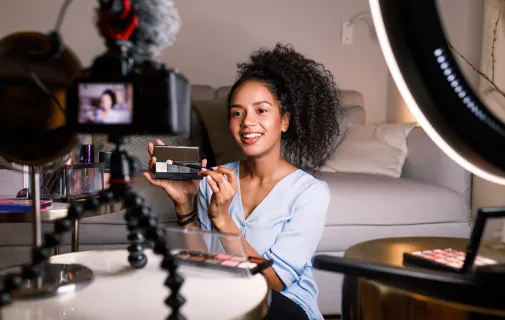 how to become a UGC creator cover