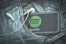 spotify podcast headseat