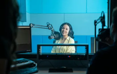 ultimate guide finding podcast topics